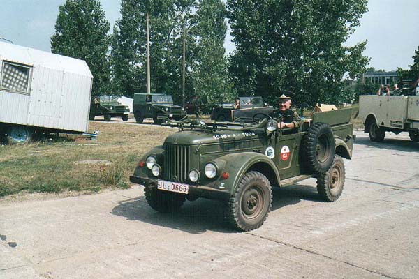 16 GAZ 69