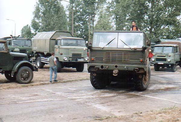 31 TATRA 813 im Einsatz