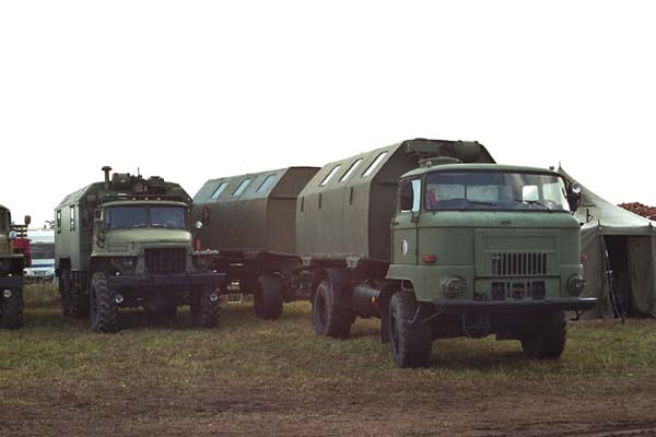 36 IFA L60 LAK-Zug mit URAL 375